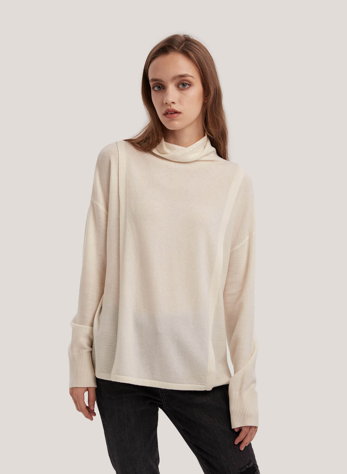Fine 100% Wool Turtleneck Sweater