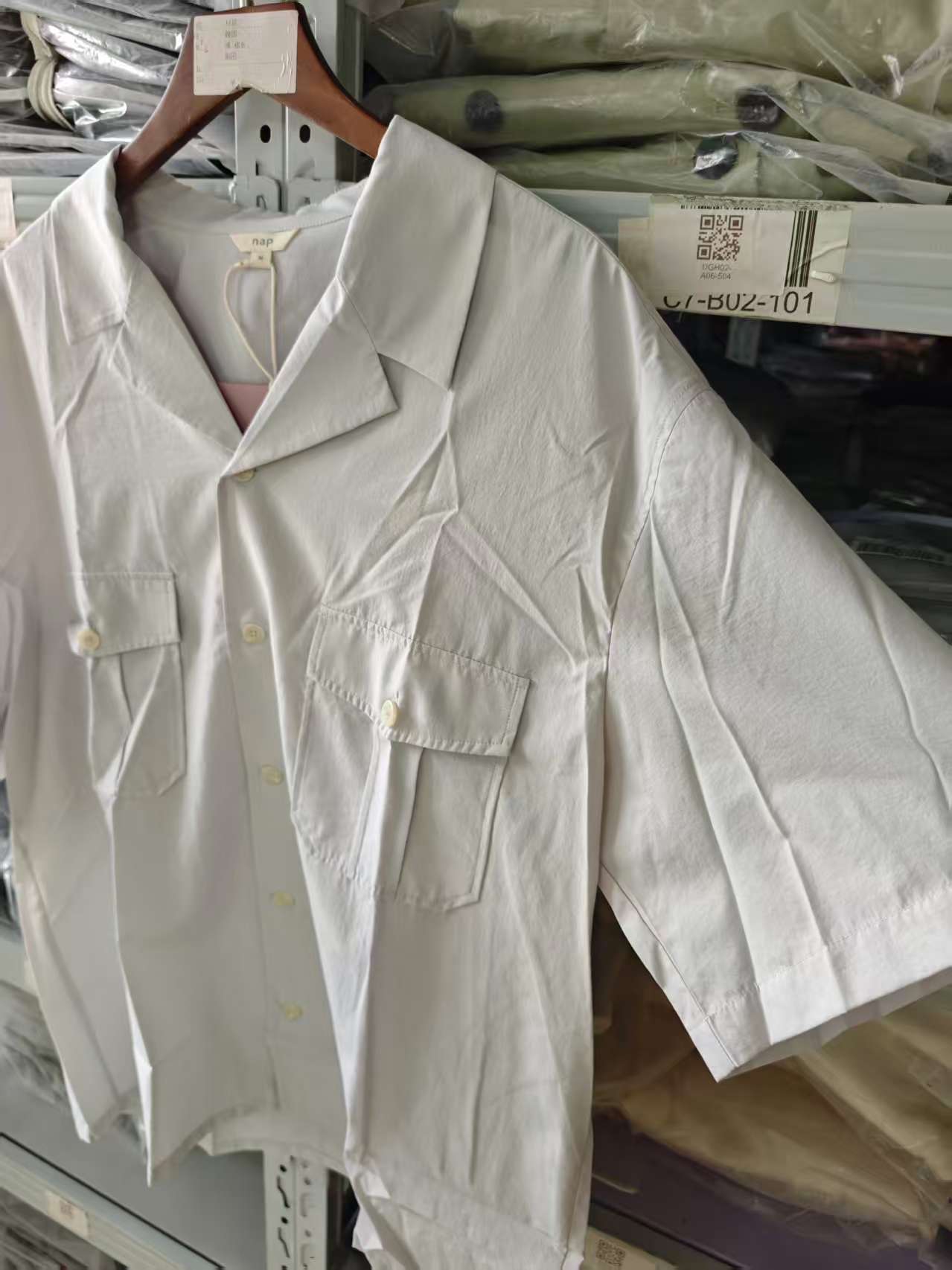 Patch Pocket Loose Shirt