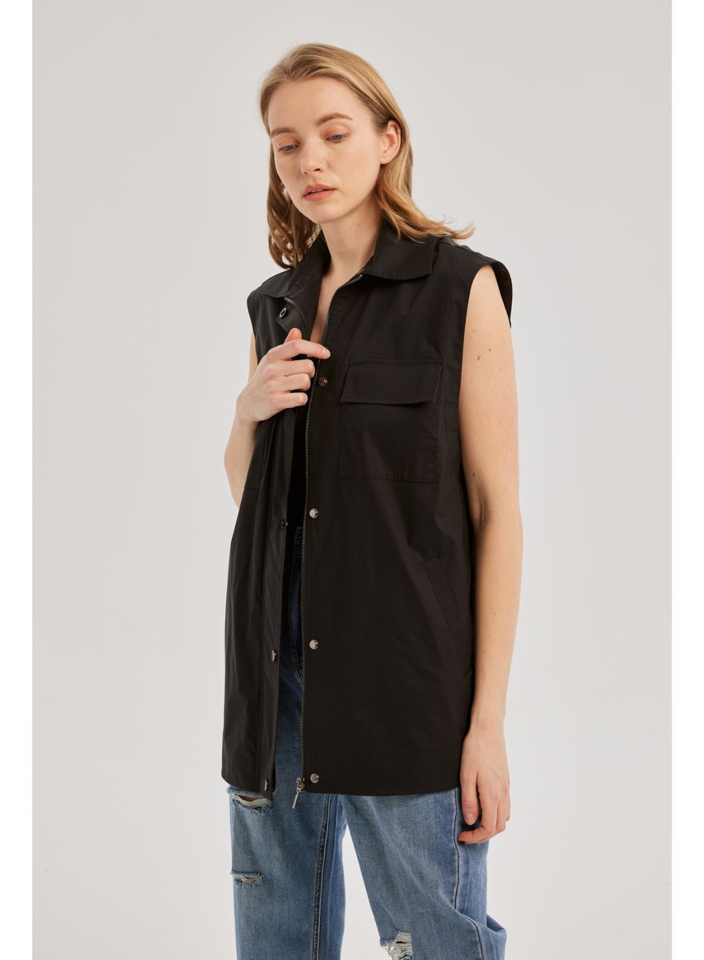 Sleeveless Zip-Up Cotton Jacket