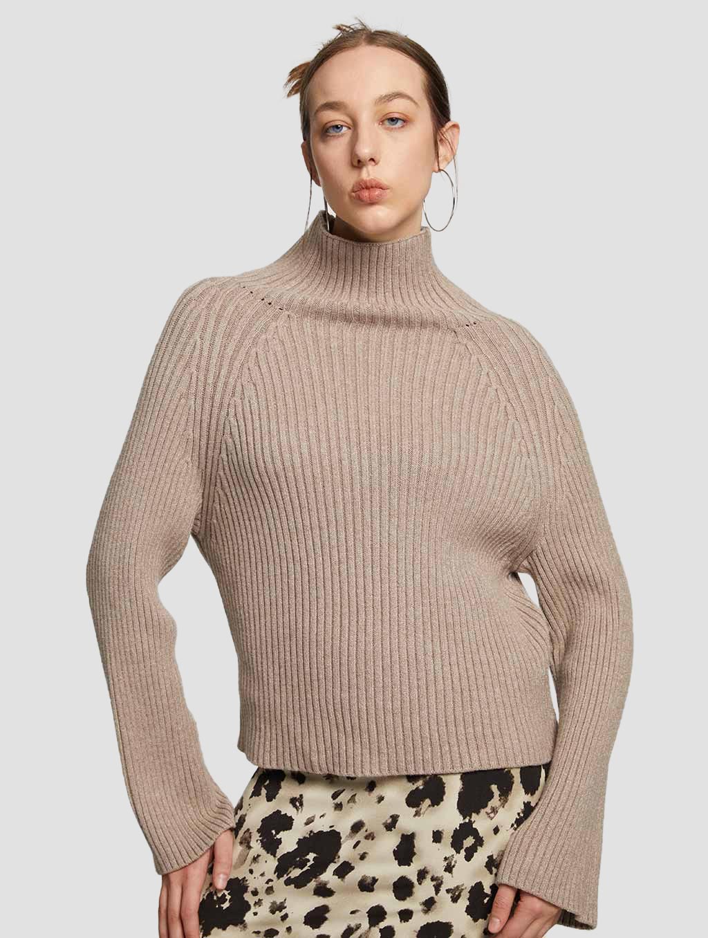 Cropped High-collar Knit Sweater