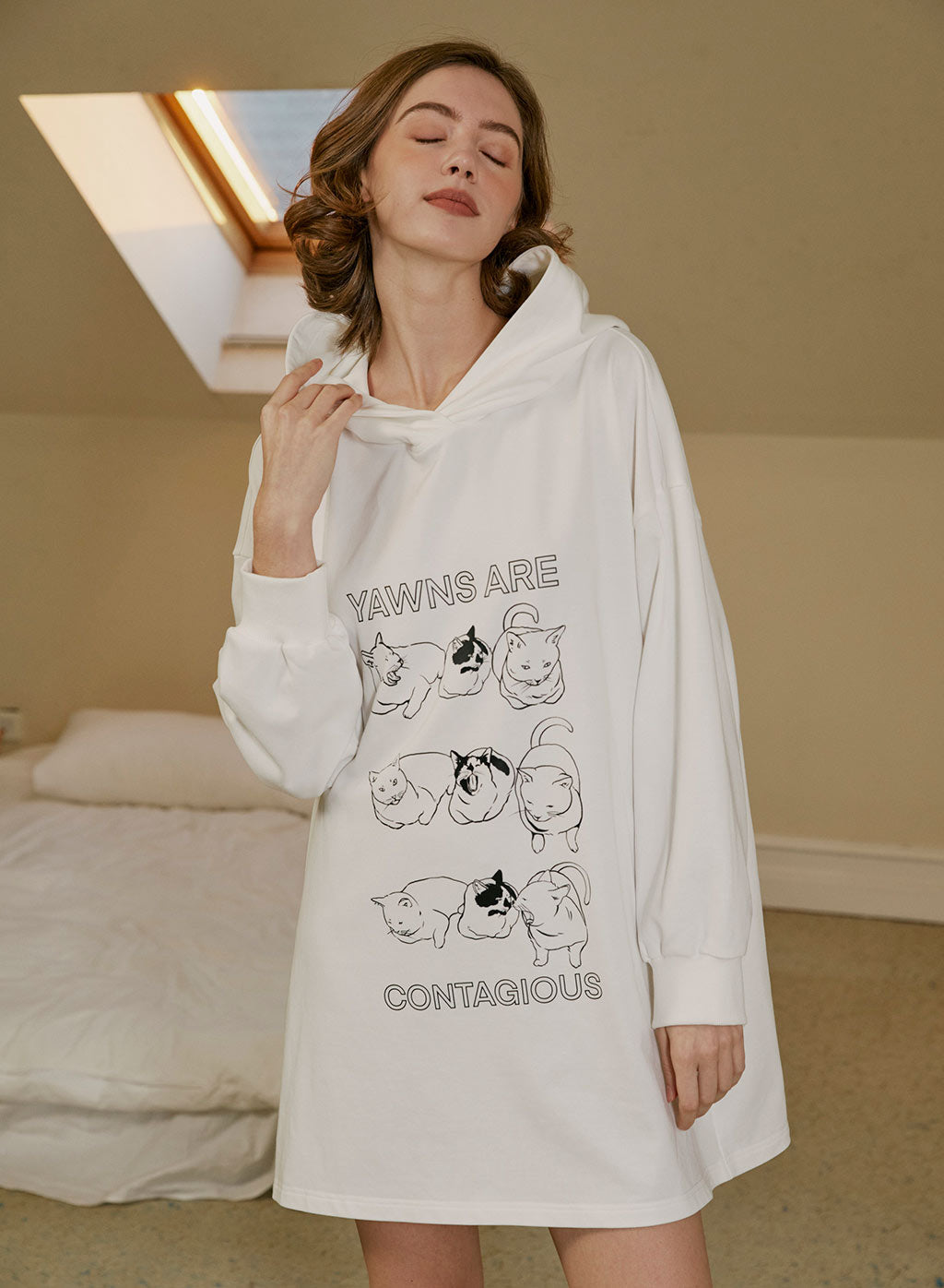 Cats Yawn Print Hoodie