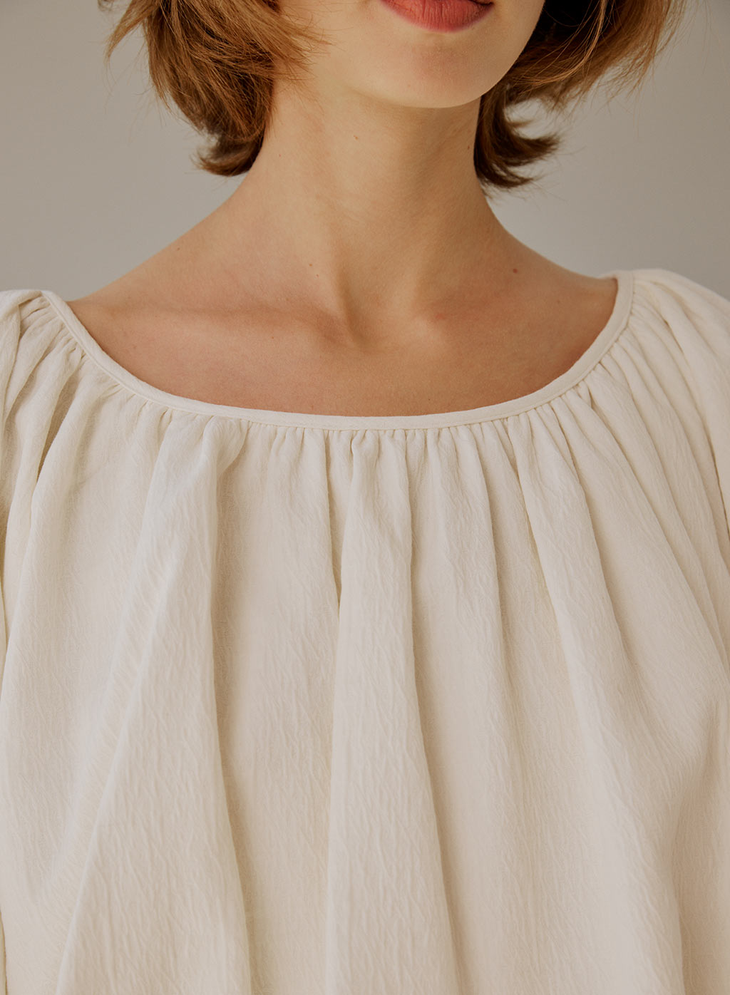 Cloudy Gathered Blouse