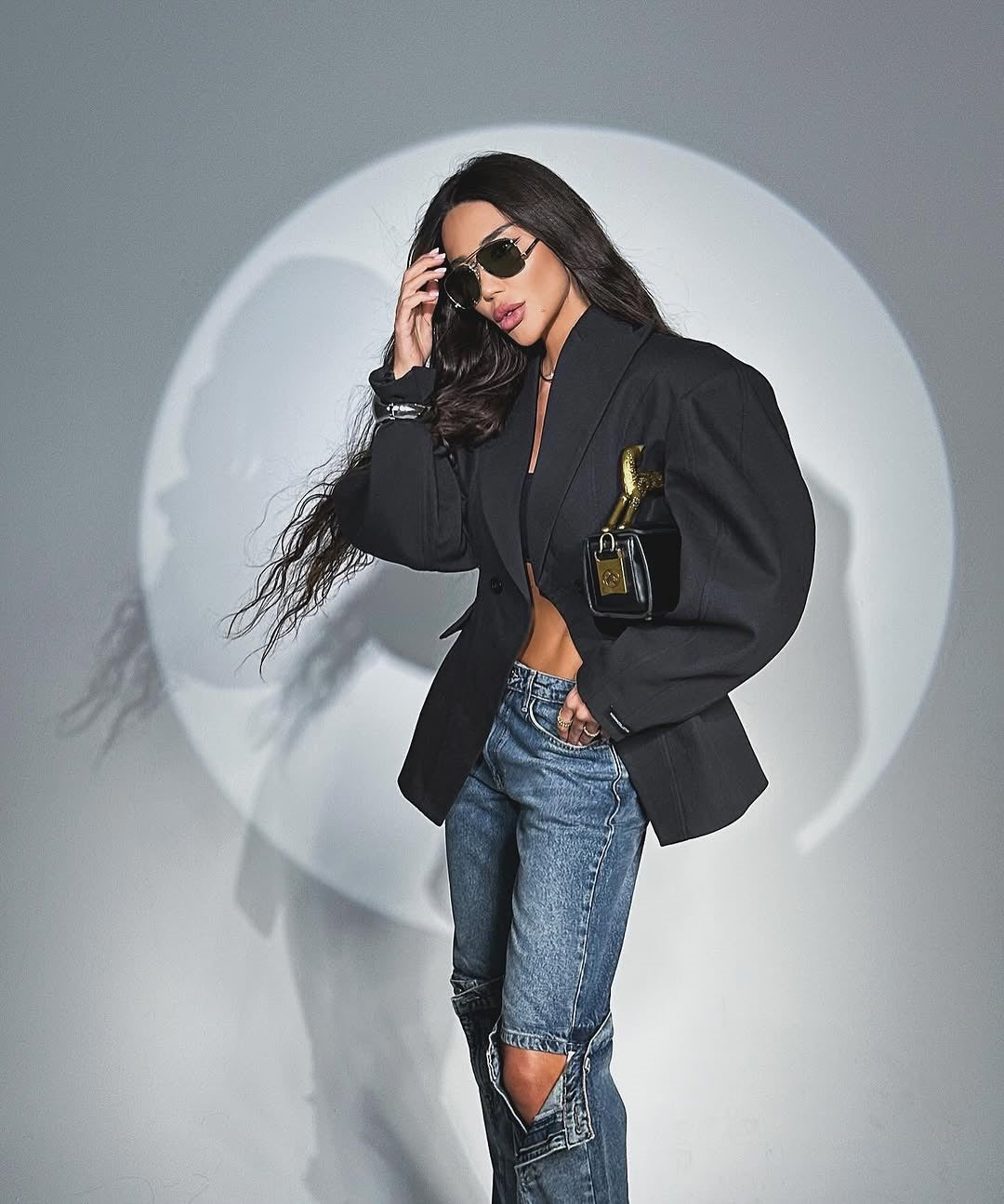 Black suit collar waist suit