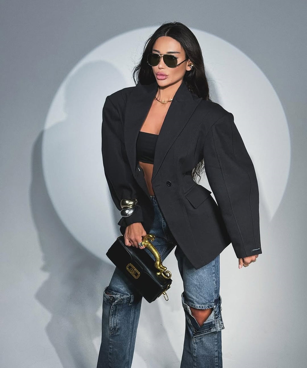 Black suit collar waist suit