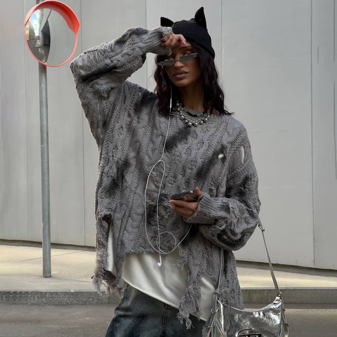 Street style hollow sweater