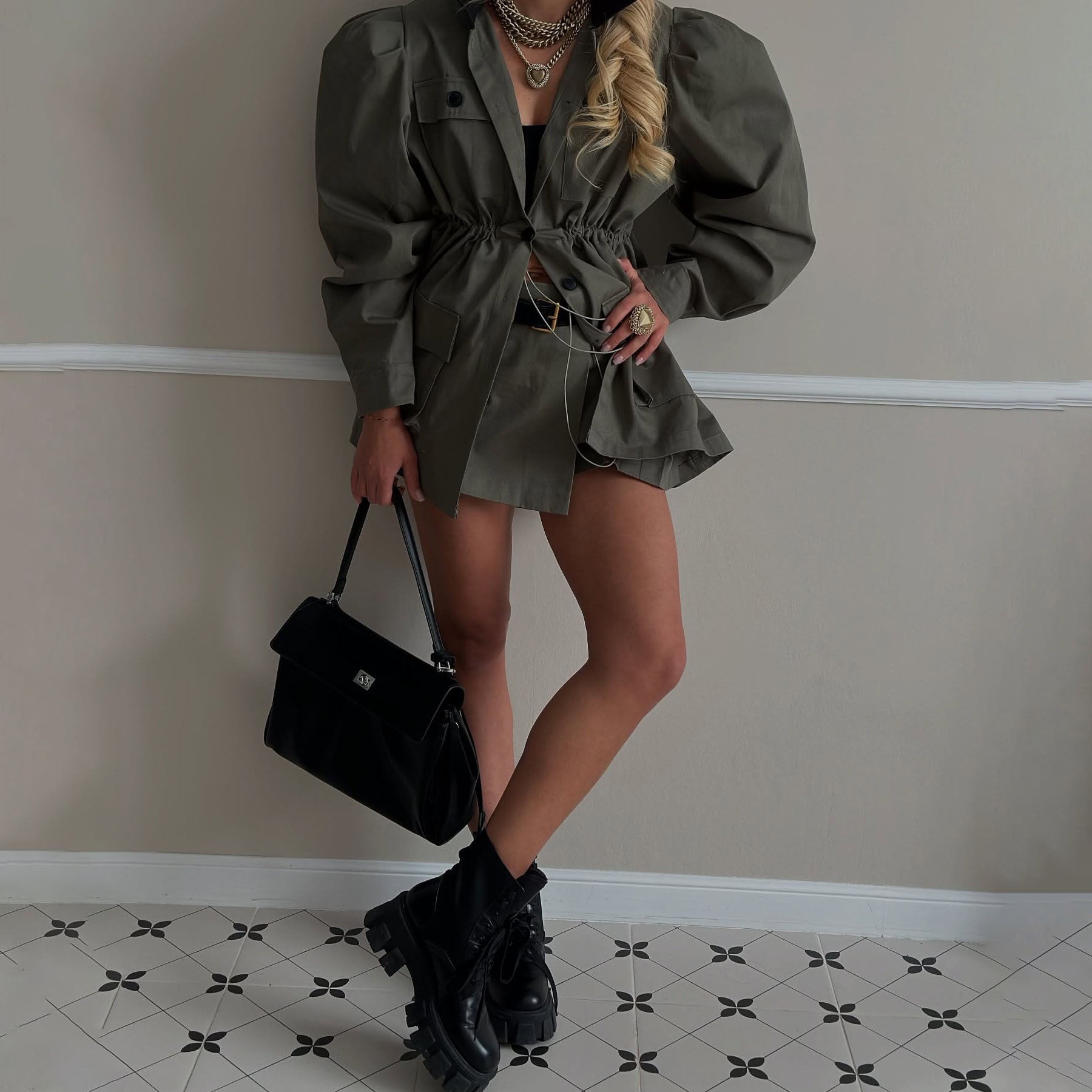 Stand up collar multi-pocket design cocoon waist jacket