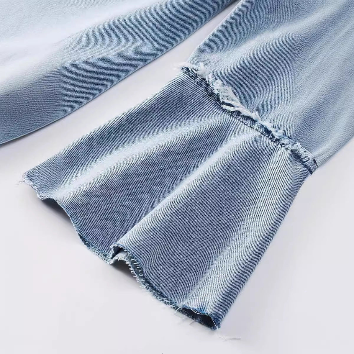 Slim-fit long-sleeved jacket