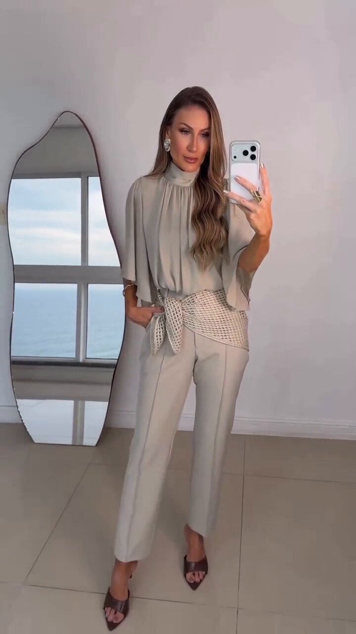 Turtleneck top straight trousers nine-point trousers