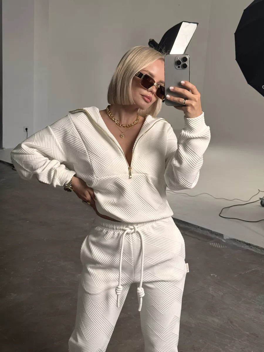 Solid color long sleeved zipper loose top lace up trousers