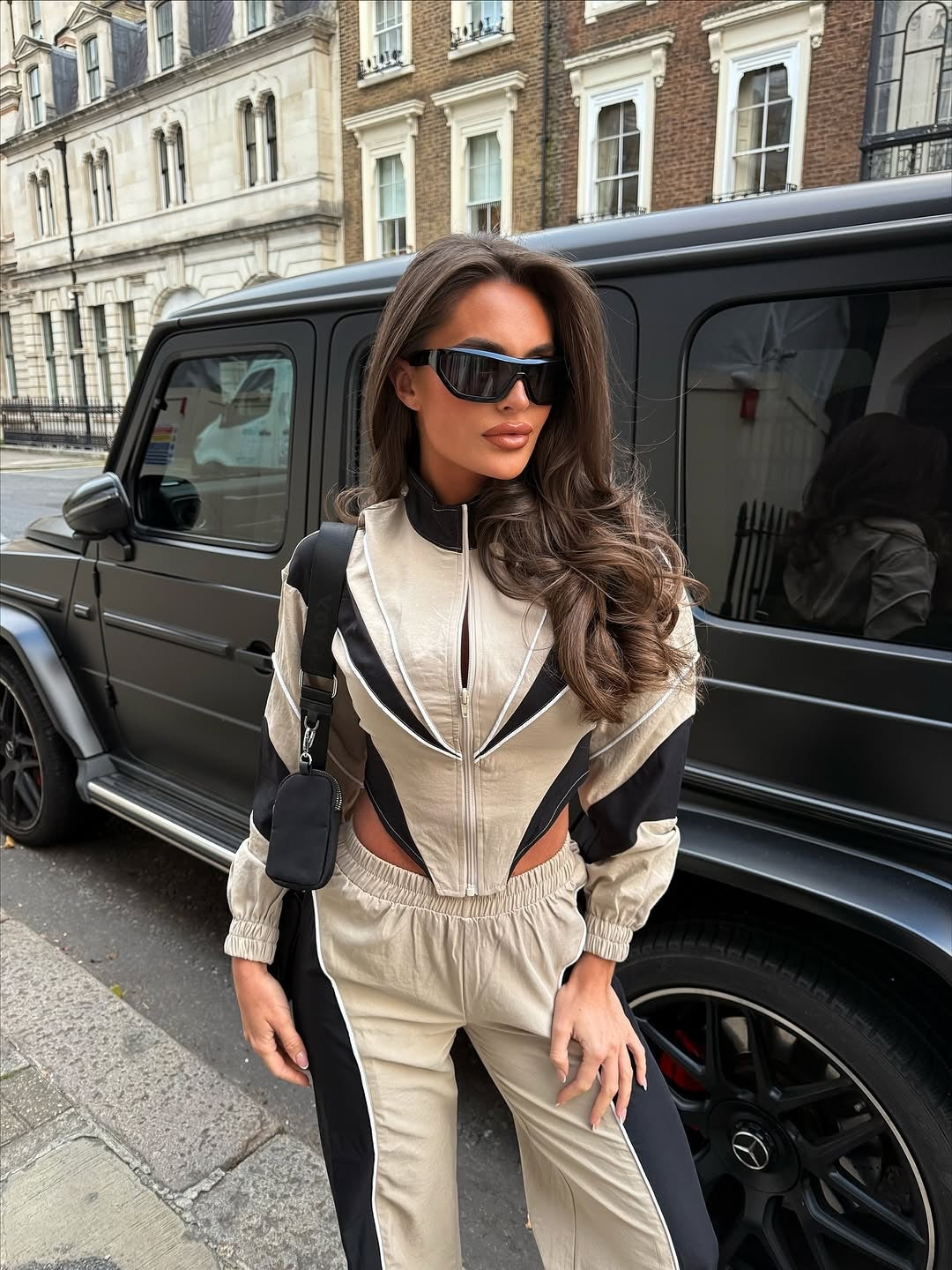 Contrast color irregular top trousers