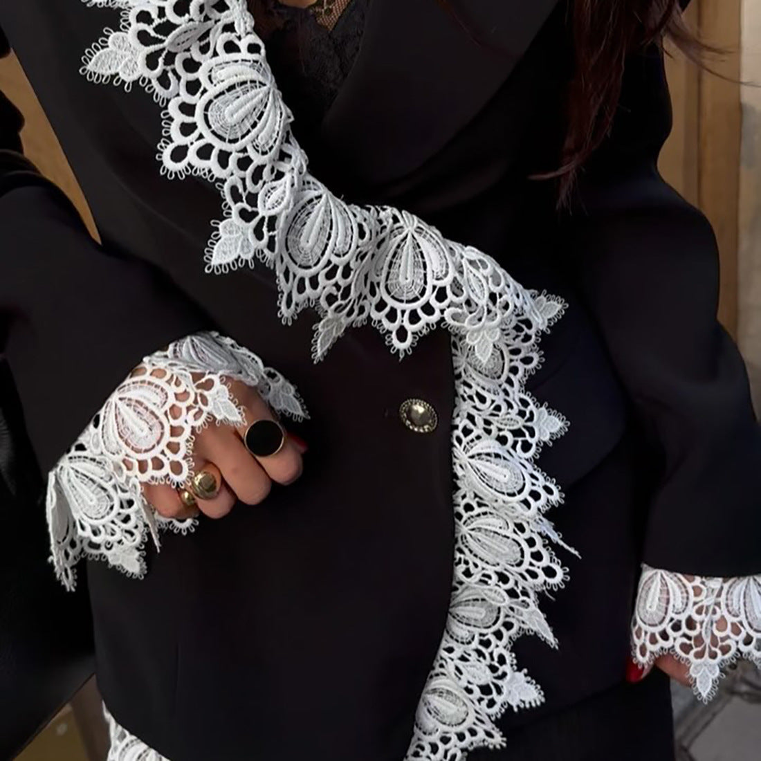 Irregular lace stitching v-neck suit