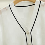 Simple striped V-neck plaid short-sleeved knitted sweater