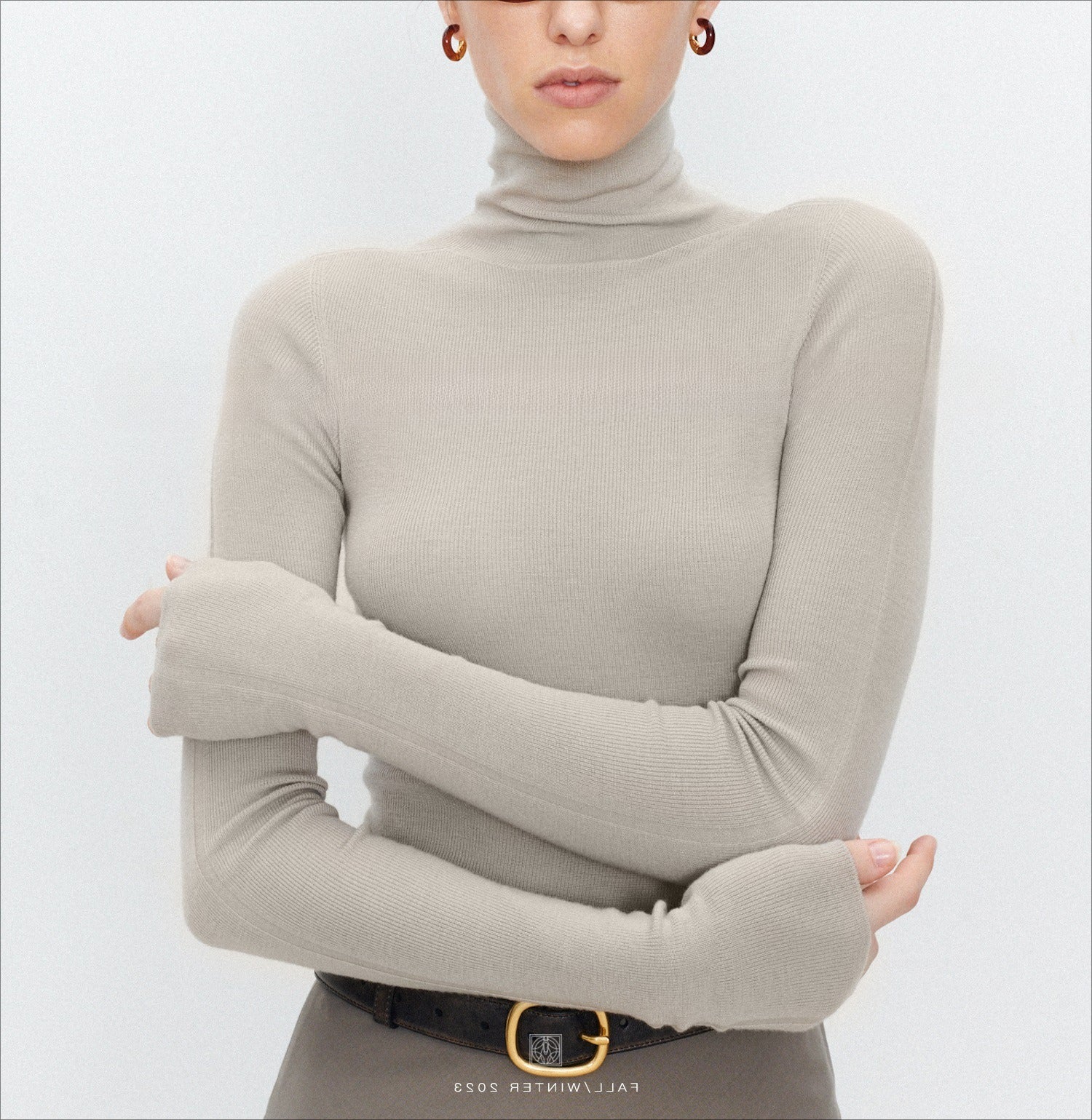 Knitted bottomed shirt top