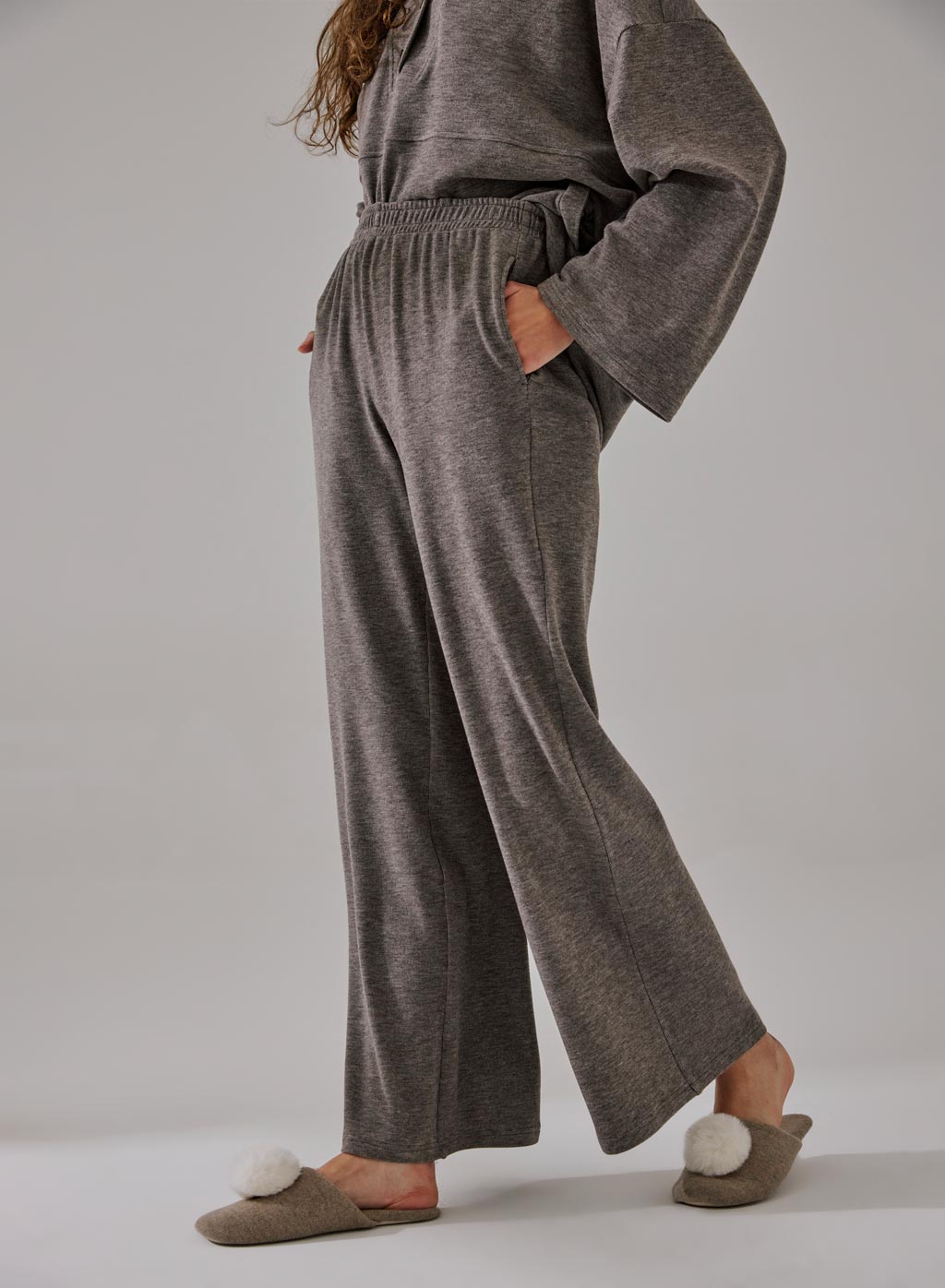 Loose-Fit Pocket Pants