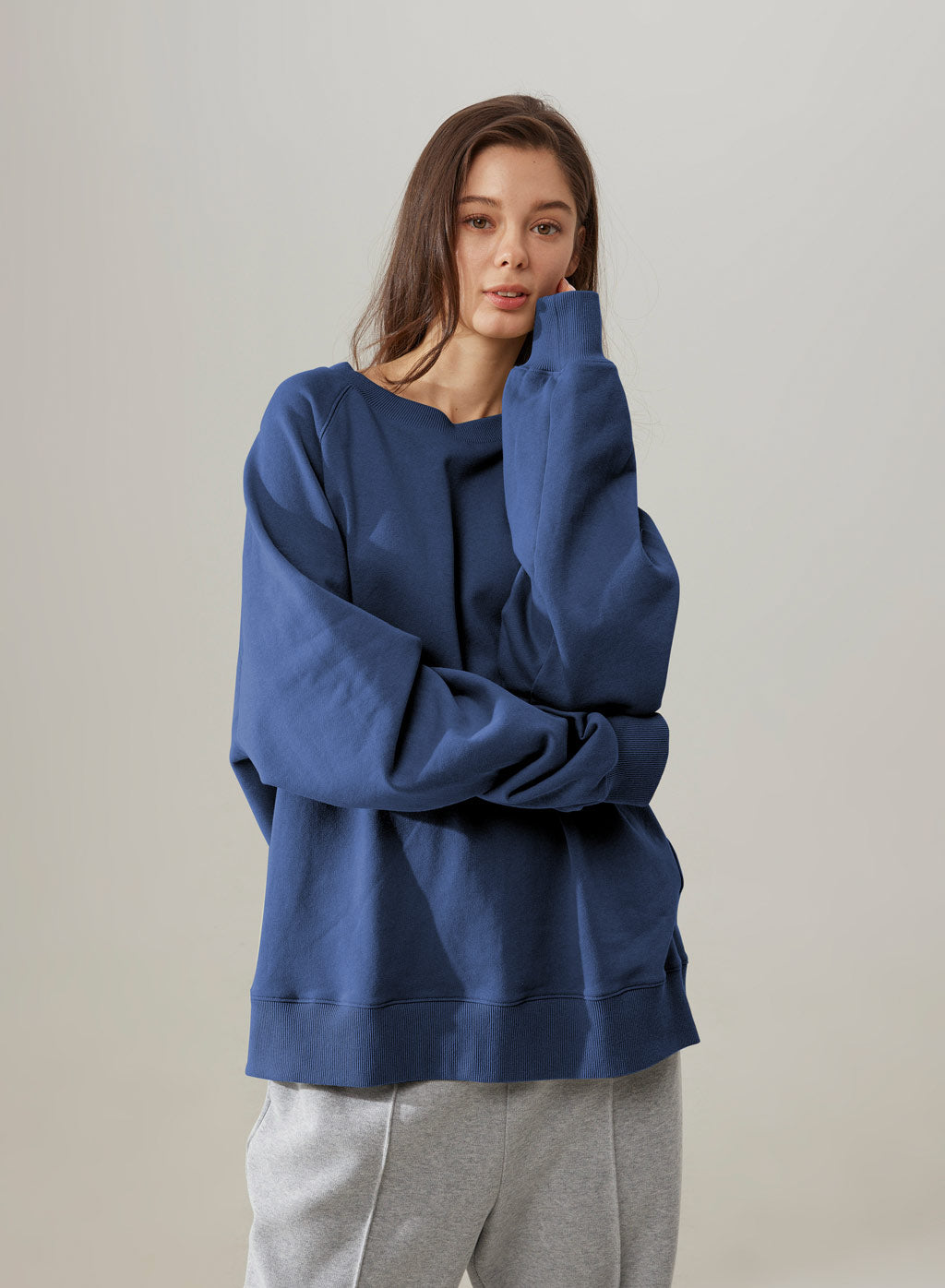 Oversized Crew Neckline Sweatshirt