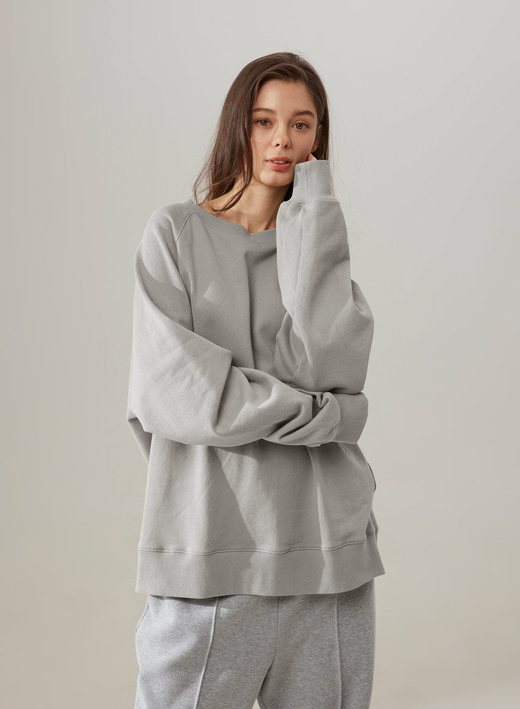 Oversized Crew Neckline Sweatshirt
