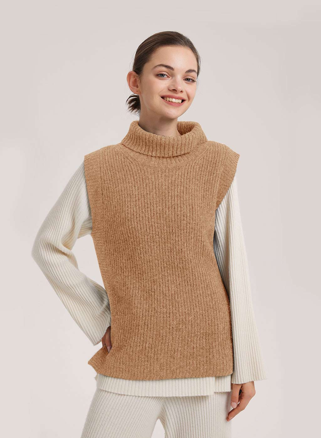 Sleeveless High Neck Top