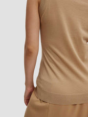 sleeveless knit cardigan - detail -camel