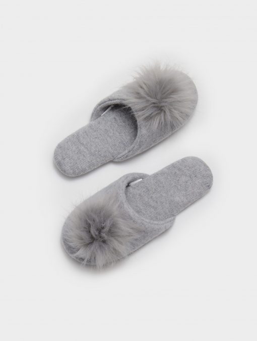 pom slippers