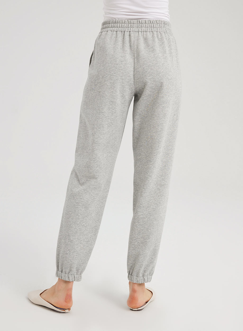 Grey Sweatpants with pockets and drawstring