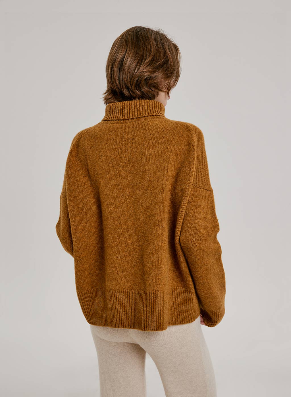 warm en gezellig trui voor haar. licht Casual Turtle neck Yak Woolen Sweater voor dames eco-vriendelijk Ongeverfde natuurlijke kleur Kleding Dameskleding Hoodies & Sweatshirts Sweatshirts 