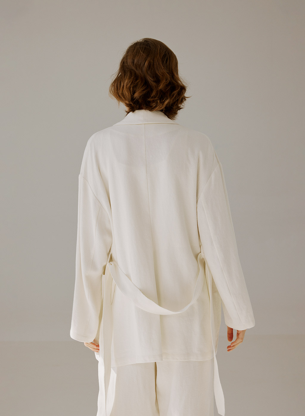 deficiencia dormir Impresionante Oversized Notched Lapel Belted White Blazer | Nap Loungewear