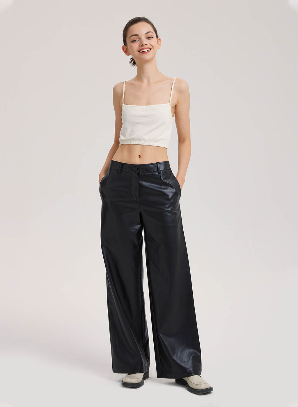 Women's High Rise Faux Leather Straight Crop Pant