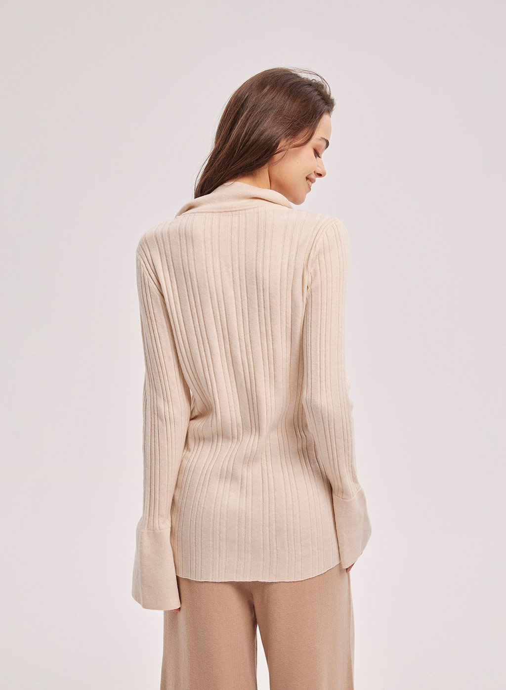 BELL SLEEVE CREAM CARDIGAN