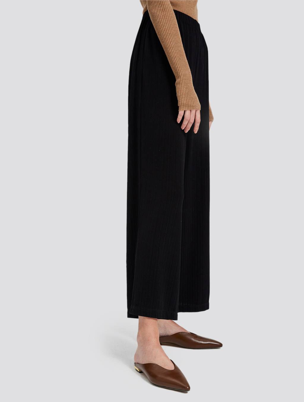 Pleated deals cropped trousers