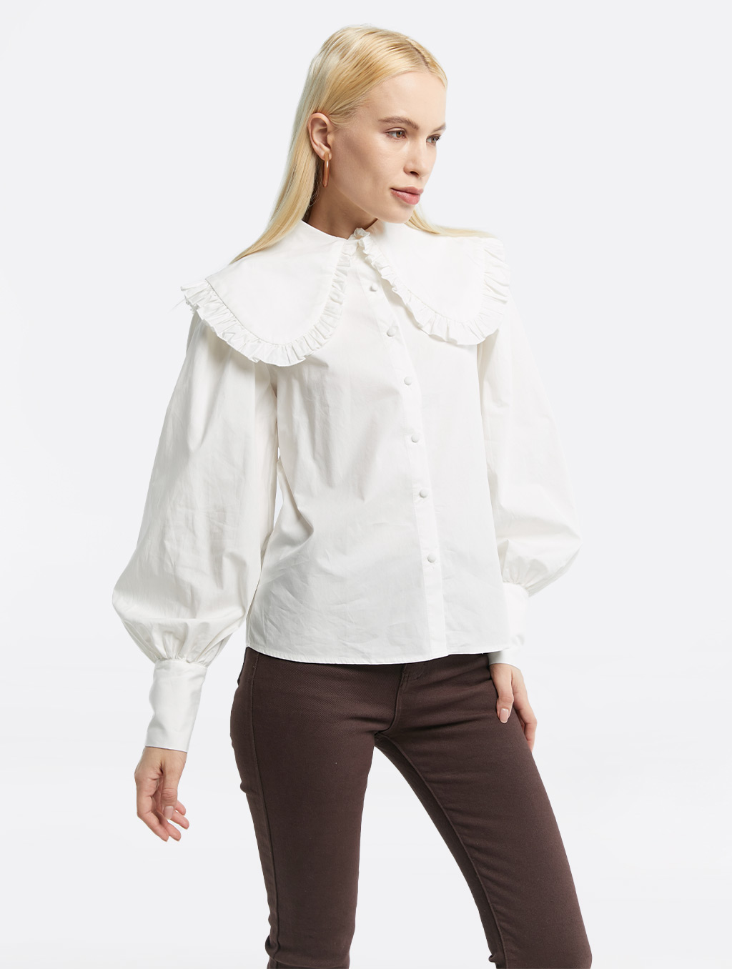 Puritan Collar Lantern Sleeve Blouse